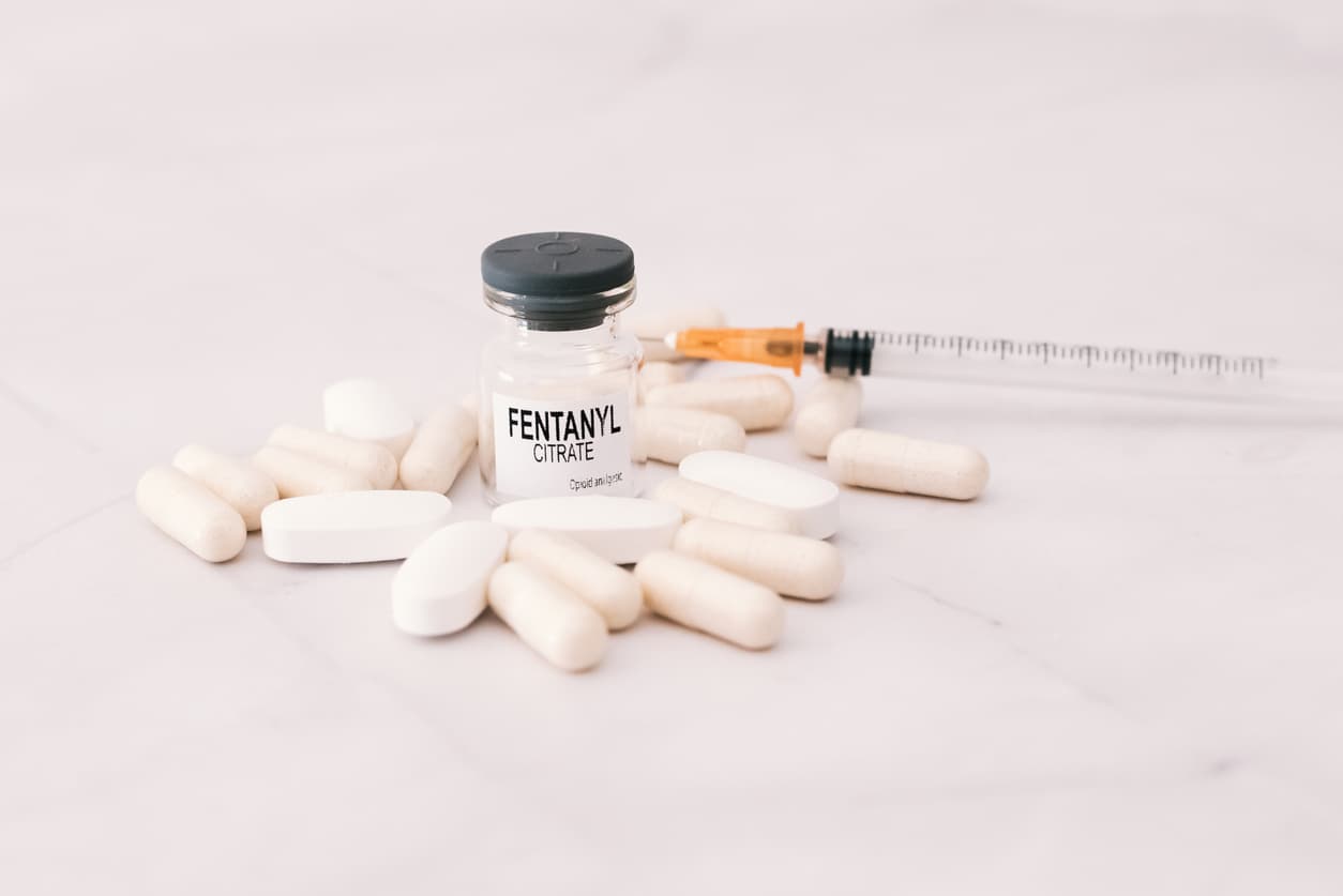 Fentanyl Addiction: Signs, Symptoms and Treatment