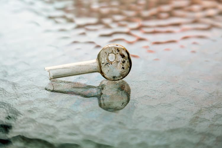 Meth Pipes: How to Spot a Meth Bubbler | Zinnia Health