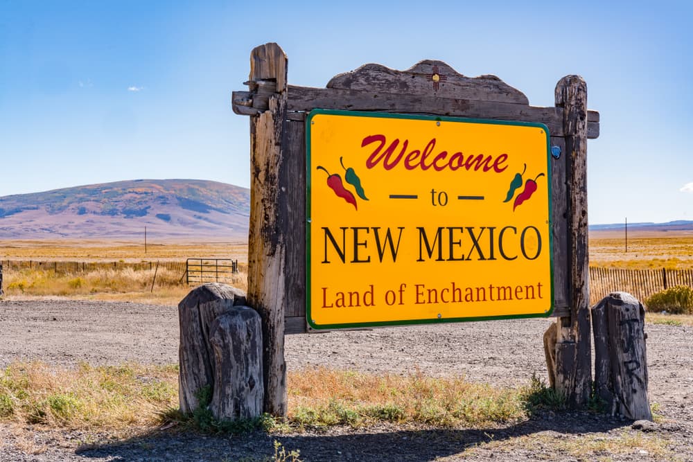 welcome to new mexico sign