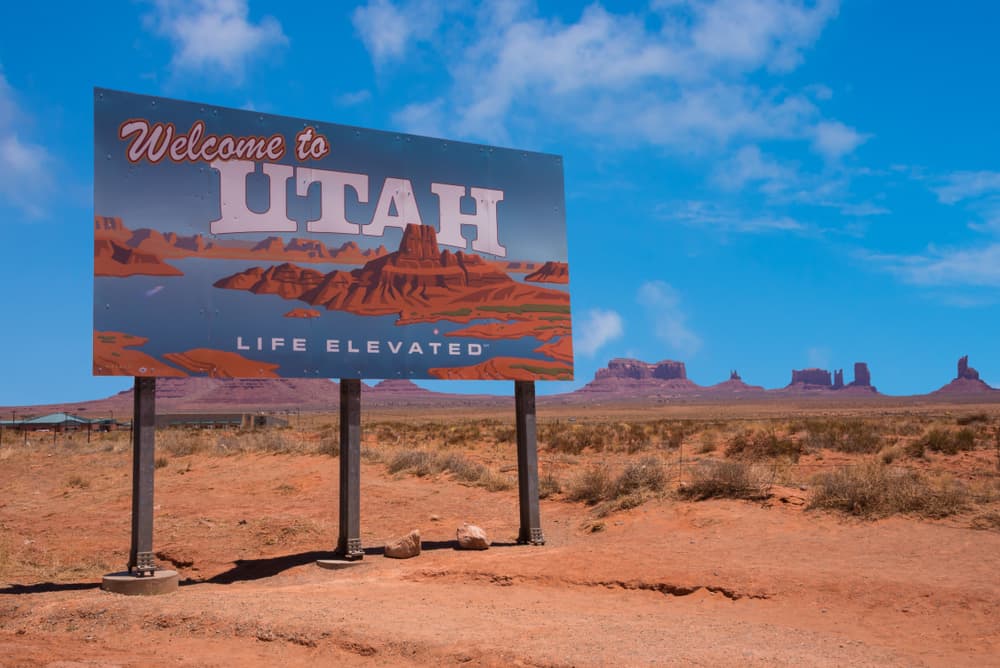 welcome to utah sign