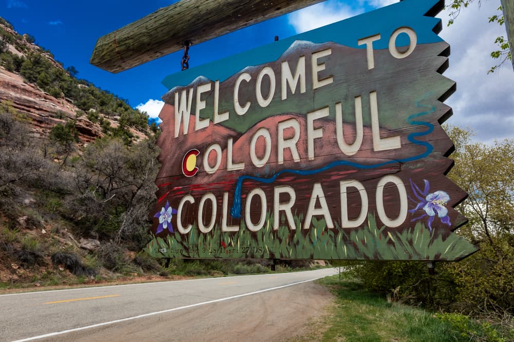 welcome to colorful colorado sign