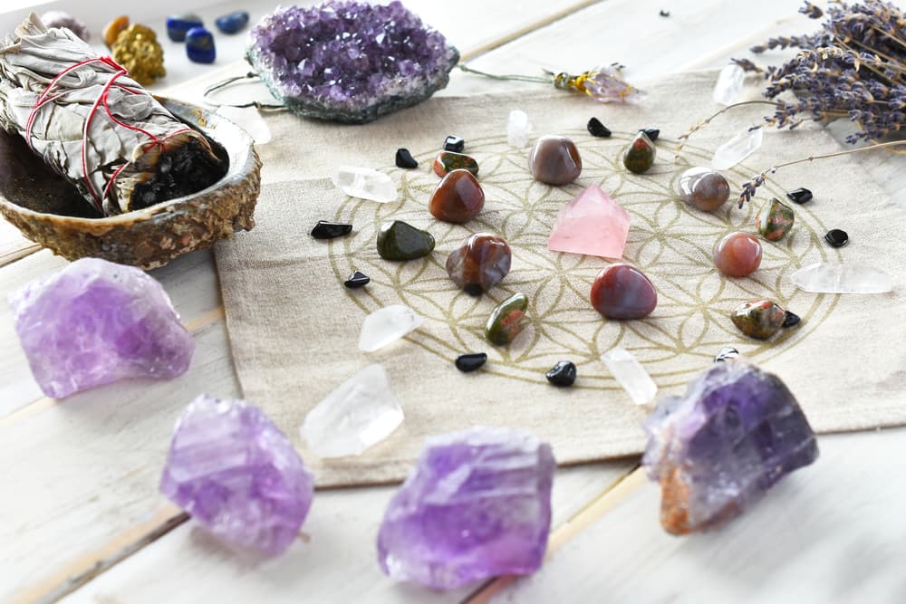 healing crystals amethyst sage