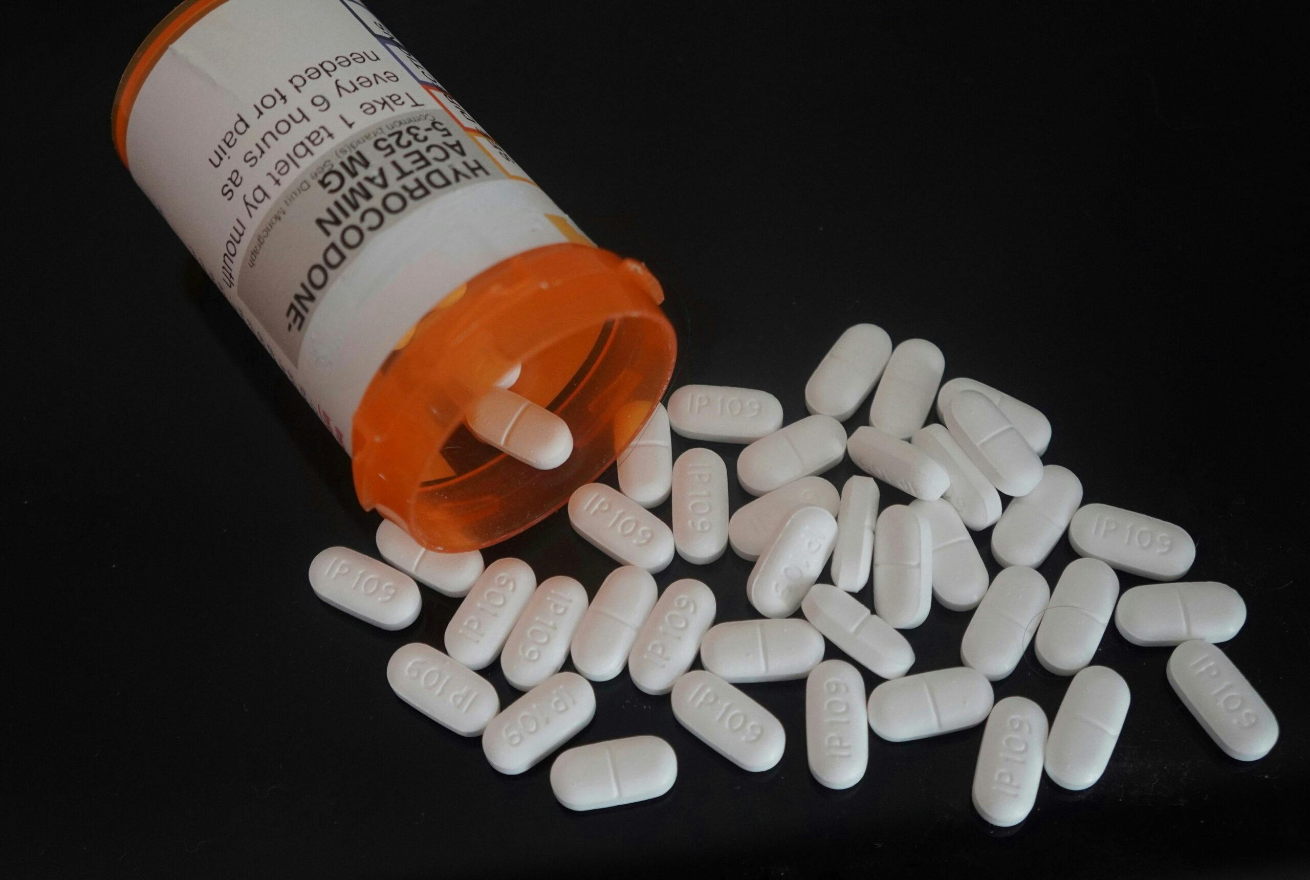 hydrocodone vicodin pills