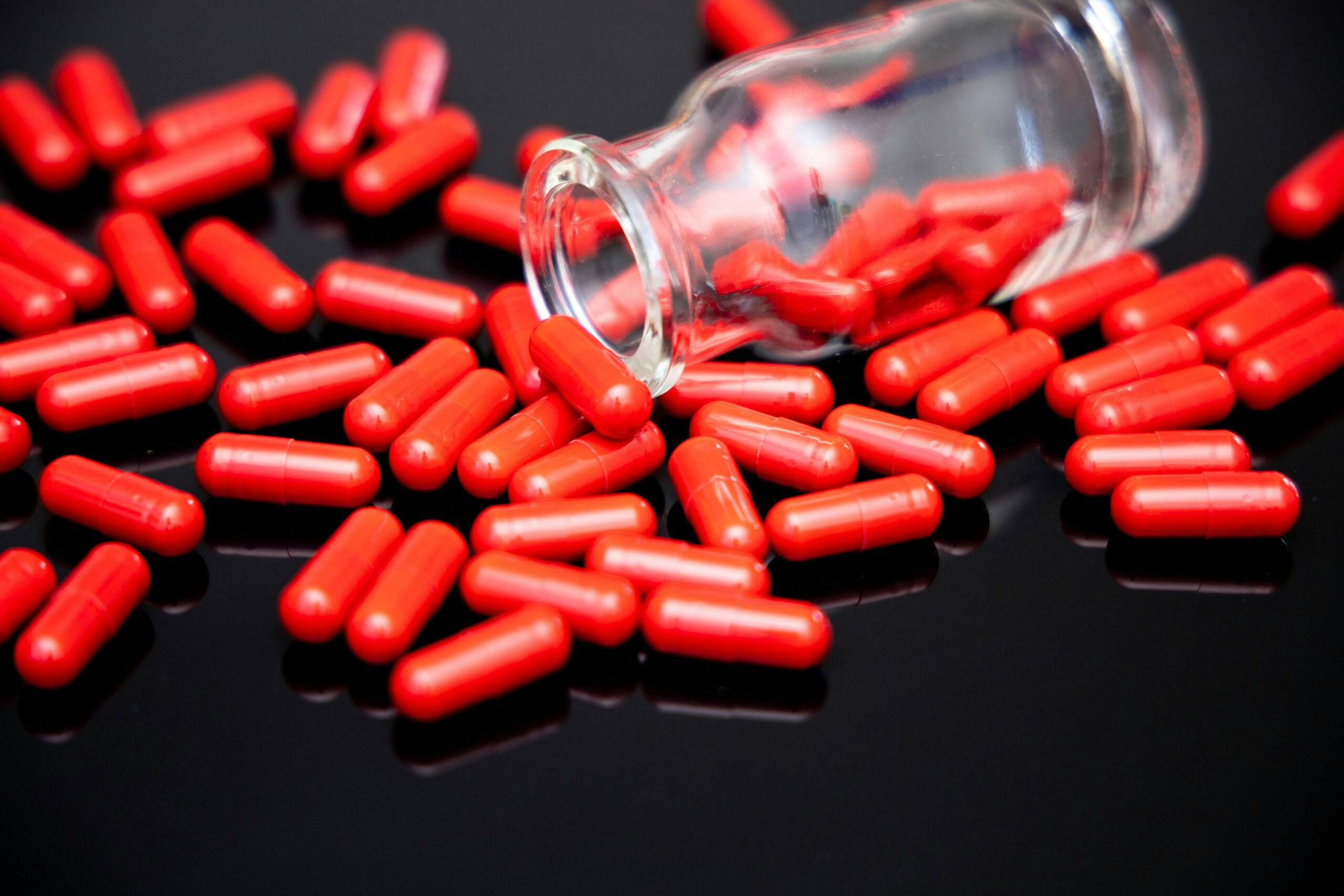 red capsules concerta bottle