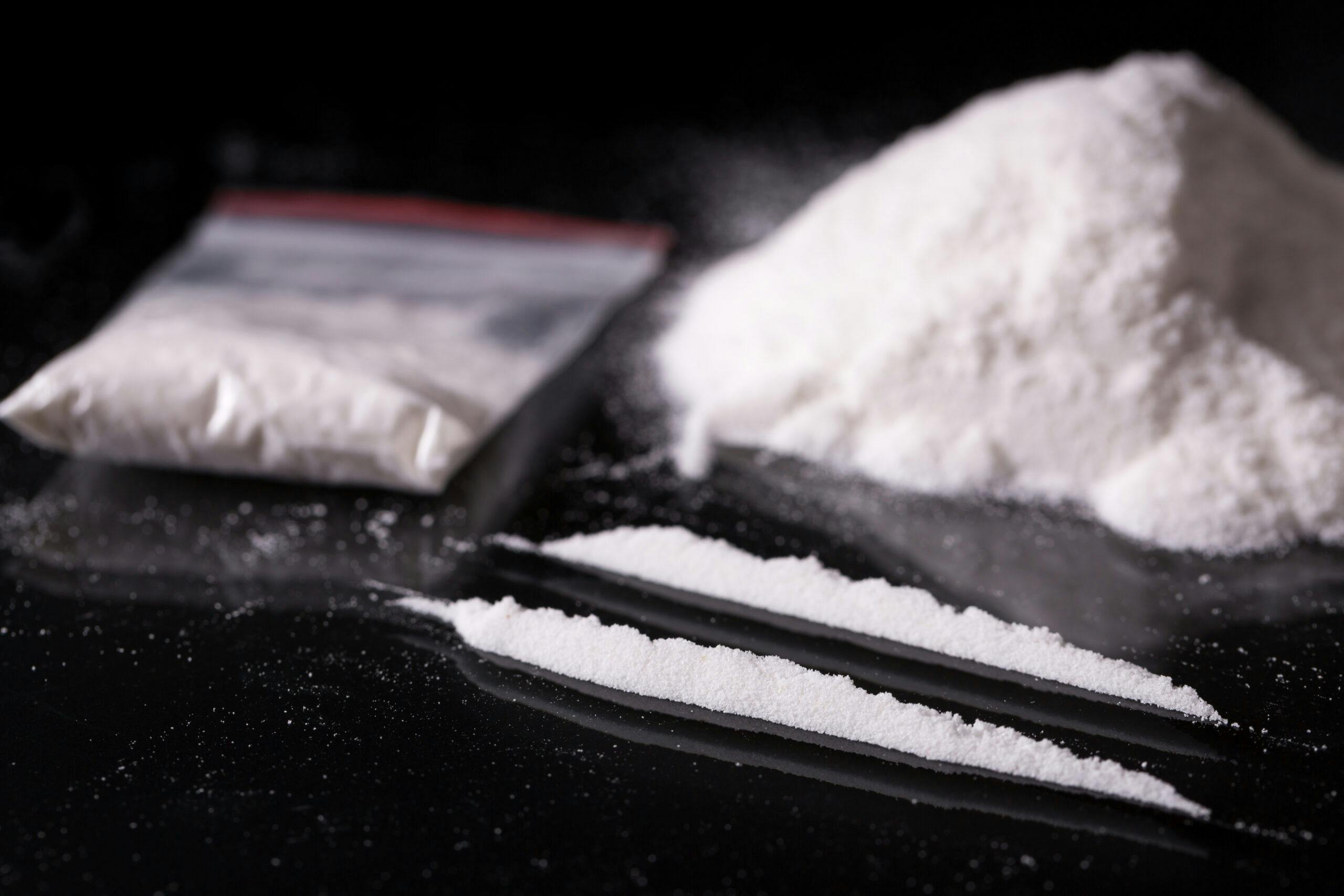 cocaine lines powder bag