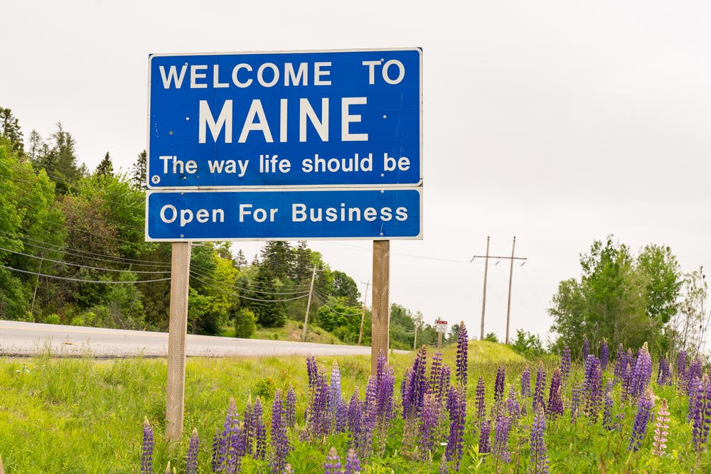 welcome to maine sign